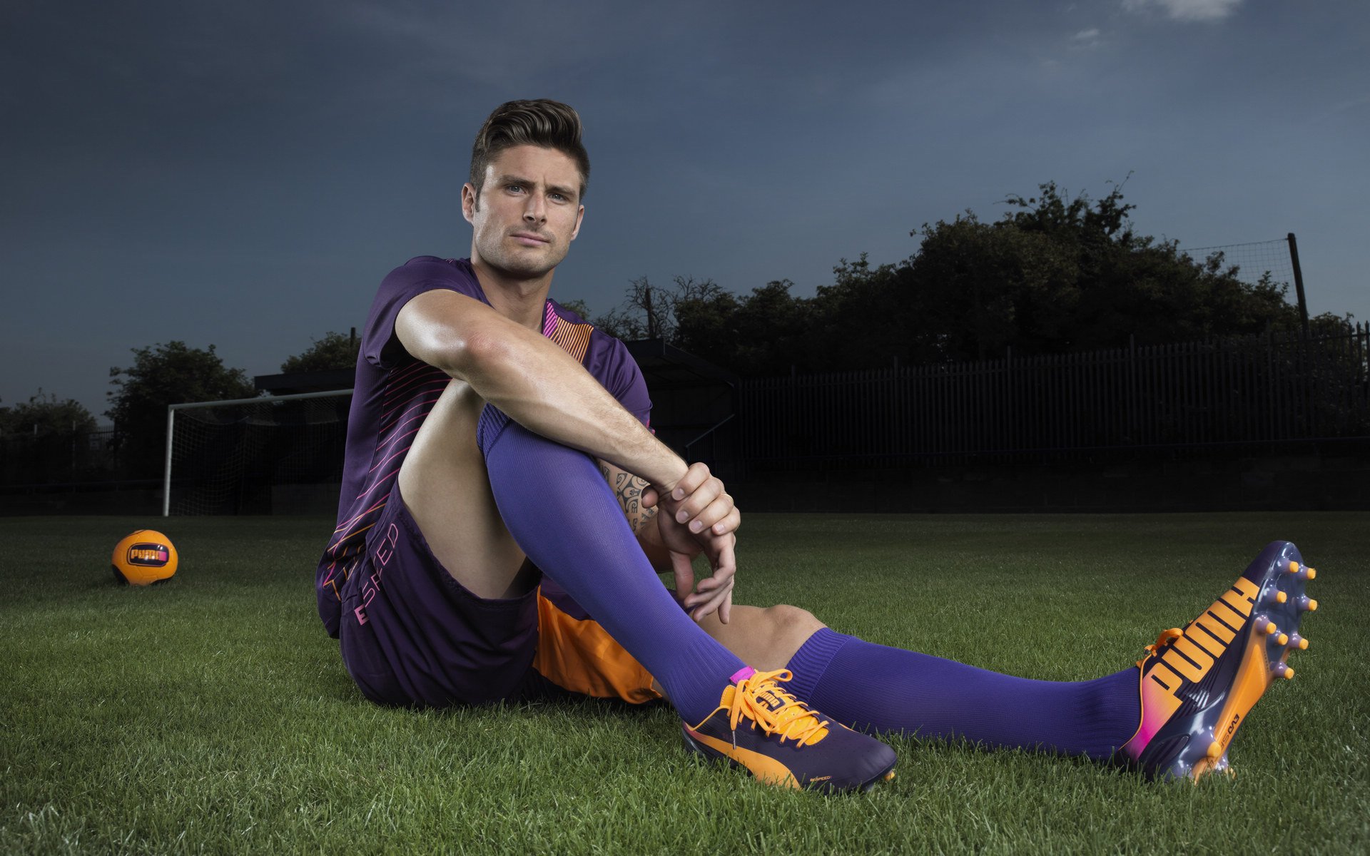 塞维利亚的碾压与迪亚斯的接管,当足球与篮球在统治力中相遇