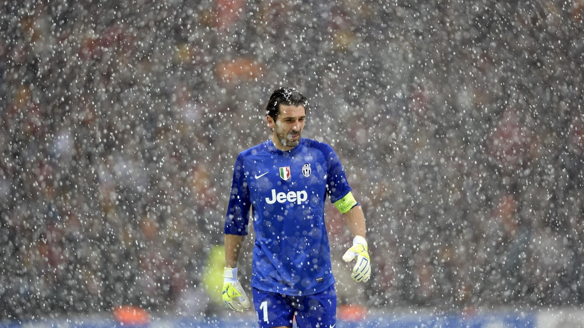 西甲国家德比之夜，当特奥的满分成为米兰城最锋利的回响